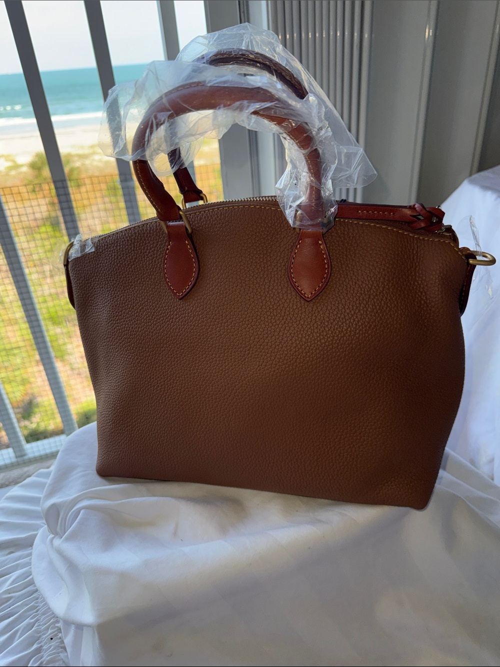 NWT - Dooney & Bourke Dillon Satchel Caramel Pebbled Leather. - Picture 2 of 7